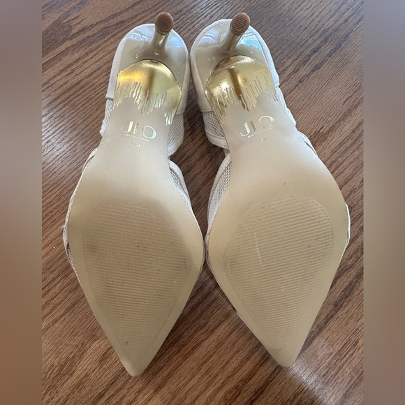 Jennifer Lopez nude/ beige Mandrea D’Orsay pump stilettos- NWOT - Picture 3 of 6